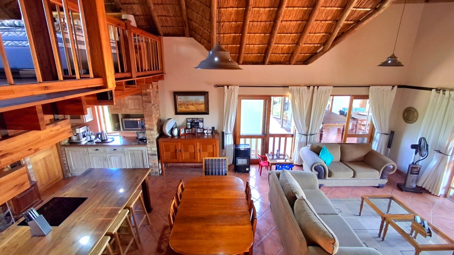 4 Bedroom Property for Sale in Boschenvaal River Front Lodges Free State